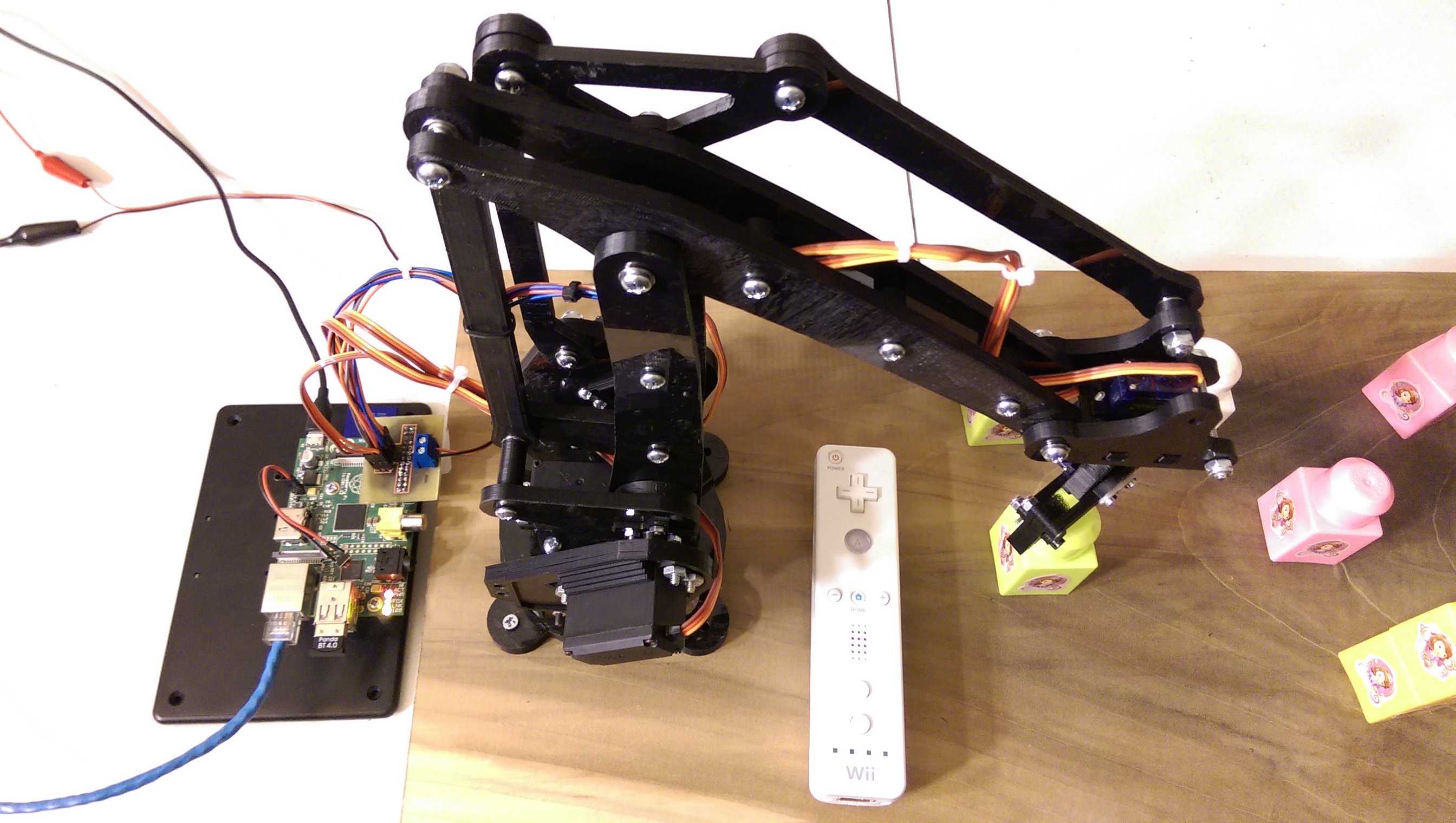 3D Printed Robot Arm with Raspberry Pi and Wii Remote
